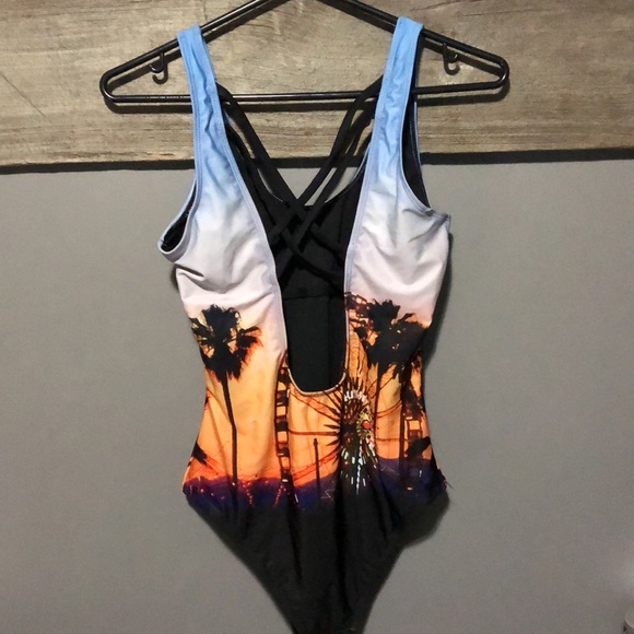 Skinny dip Ferris wheel bathing suit - Picture 4 of 8